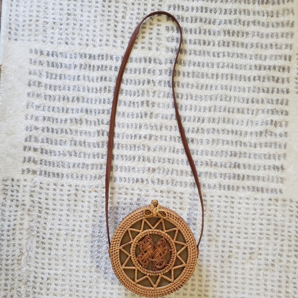 Woven Rattan Bag - Picture 4 of 4